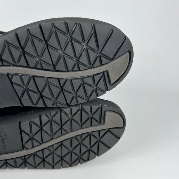 Clarks Unstructured Ashburn Womens Short Slouch Boot Black Suede size 6.5W Wide - Picture 14 of 16